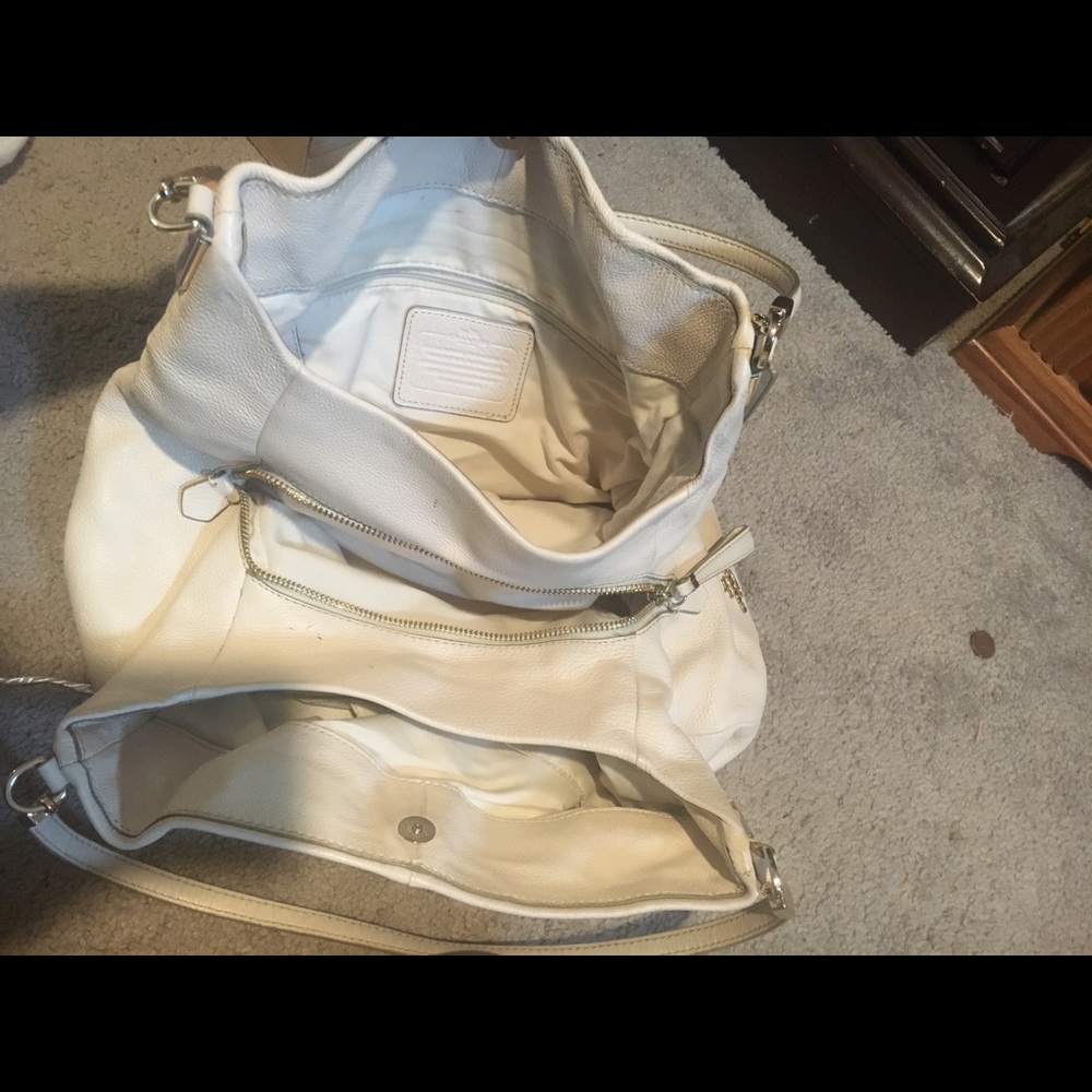 Coach purse - Picture 2 of 3